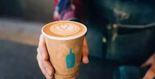 咖啡市场涌现一匹“黑马”，Blue Bottle Coffee激情上演星巴克“虎口夺食”|饮品报